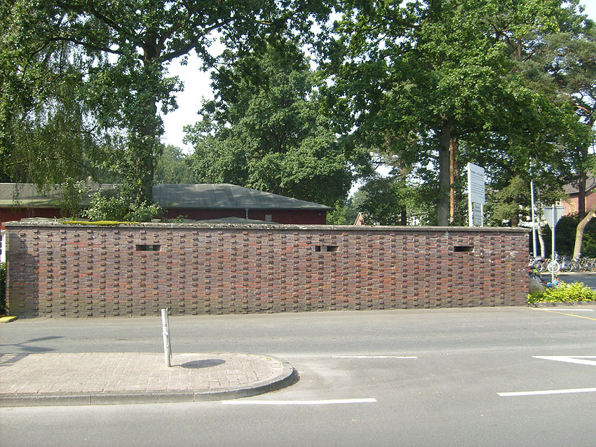 Nachkriegsschutzbauten auf dem Fliegerhorst Upjever (